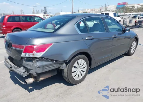2011 Honda Accord 2.4 Lx z USA, uszkodzony, nr VIN 1HGCP2F32BA075867